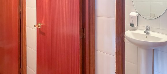 101m² Commercial property in Lloret de Mar, Spain No. 10714 10