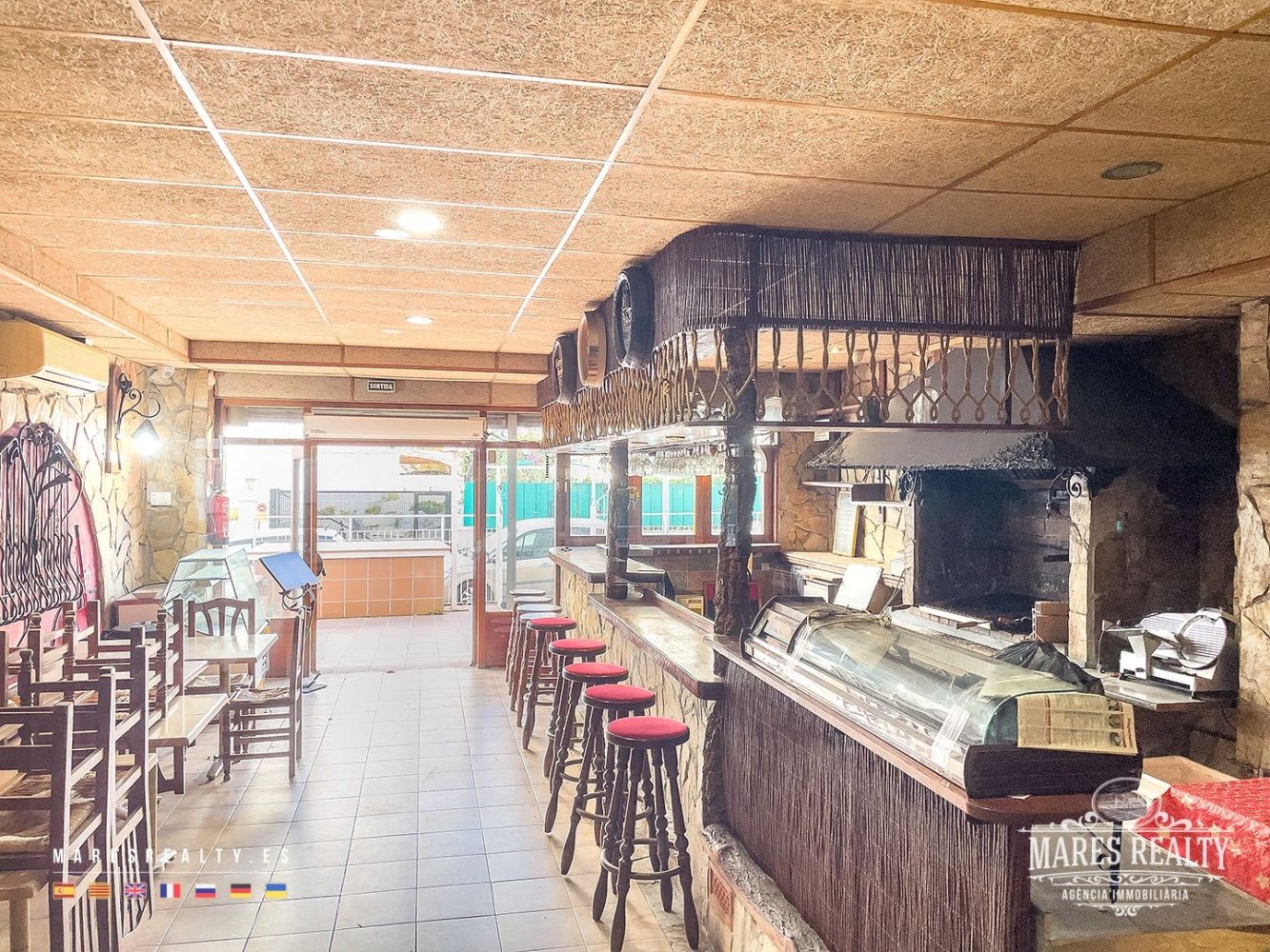 101m² Commercial property in Lloret de Mar, Spain No. 10714