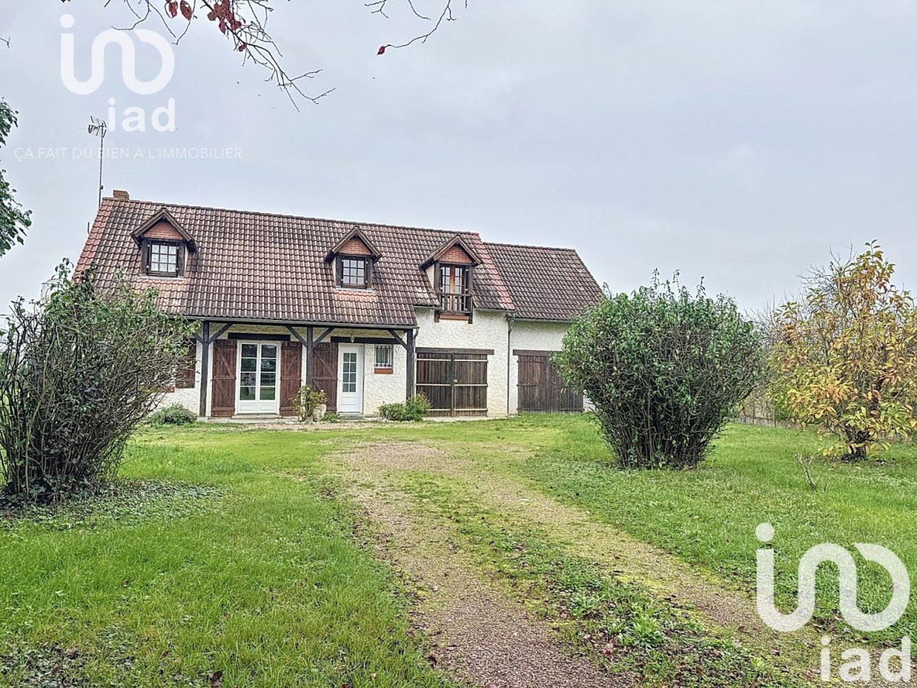 4 chambres Maison à Amilly, France No. 155365