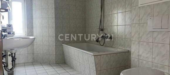 Квартира с 3 комнатами в Гера, Германия № 225581 2