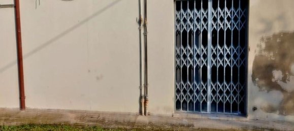 3 rooms Apartment in Cento, Italy No. 100963 14