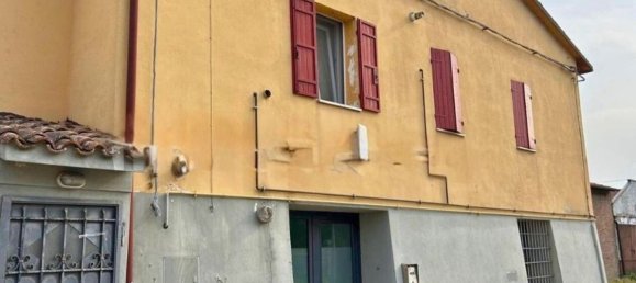 3 rooms Apartment in Cento, Italy No. 100963 13