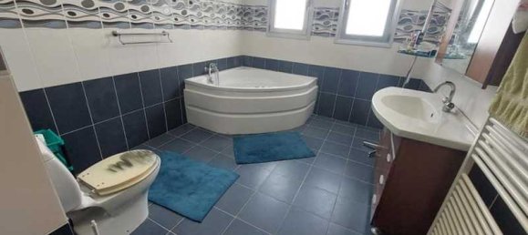 6 bedrooms Commercial property in Limassol, Cyprus No. 84300 9