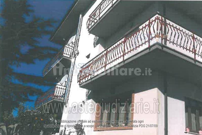 5 rooms Apartment in Sant'Omero, Italy No. 272190