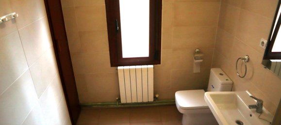 3 bedrooms House in Chartered Community of Navarre, Spain No. 182400 32