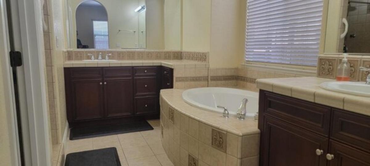 4 Schlafzimmer Haus in Elk Grove, USA, Nr. 409801