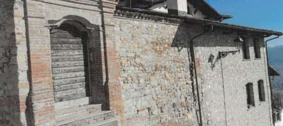 6 rooms Apartment in Sarezzano, Italy No. 214054 4