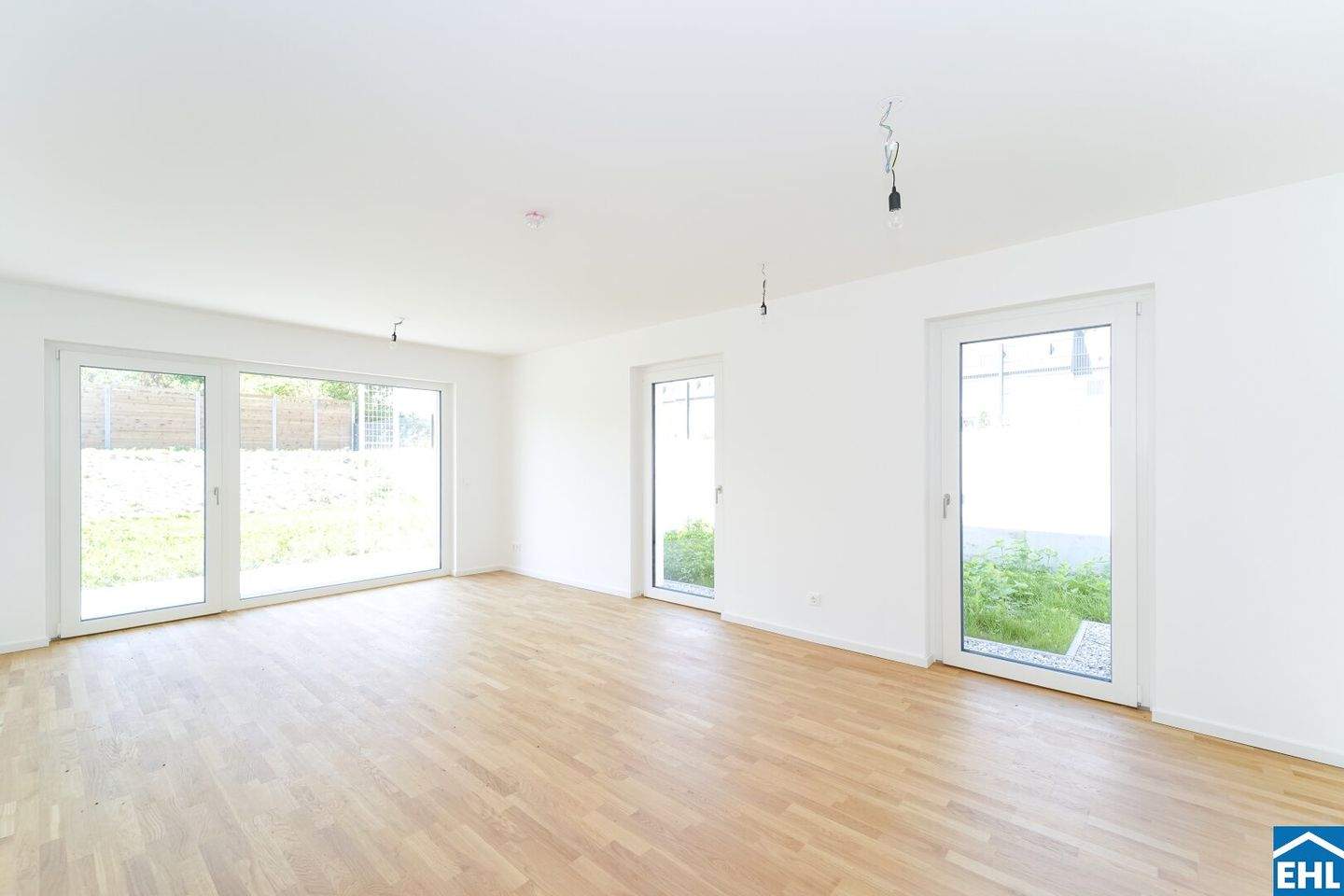  Castillos de 3 habitaciónes en Maria Enzersdorf, Austria No. 254948