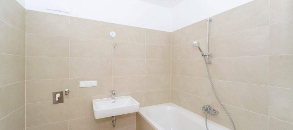 Castillos de 3 habitaciónes en Maria Enzersdorf, Austria No. 254948 6