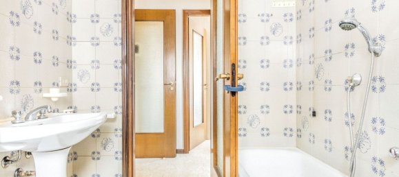 3 rooms Apartment in Pregnana Milanese, Italy No. 65763 17