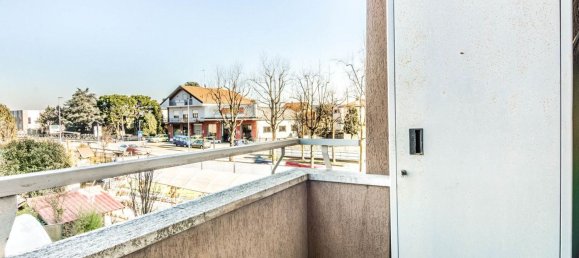 3 rooms Apartment in Pregnana Milanese, Italy No. 65763 18