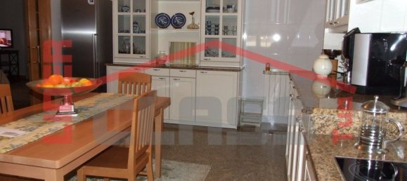 5 bedrooms House in Vila Flor, Portugal No. 221449 8