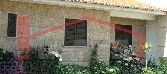 5 bedrooms House in Vila Flor, Portugal No. 221449 13