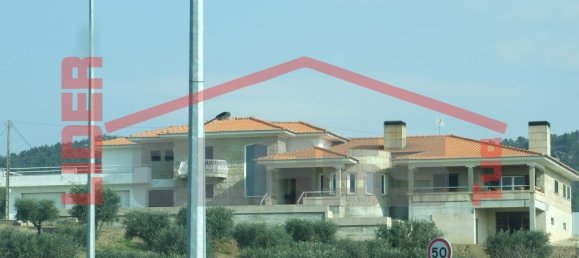 5 bedrooms House in Vila Flor, Portugal No. 221449 5