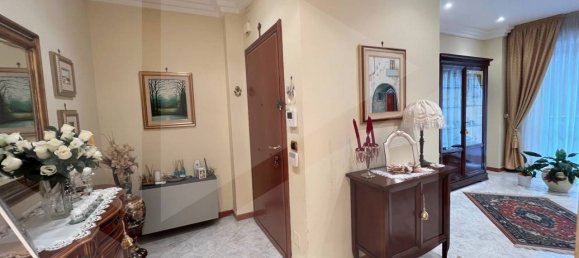 2 Schlafzimmer Wohnung in Bari, Italy, Nr. 23652 6