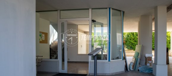 Пентхаус с 2 спальнями в Ченто, Италия № 323097 26