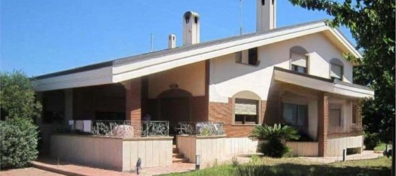 9 rooms Villa in Ardea, Italy No. 193697 2