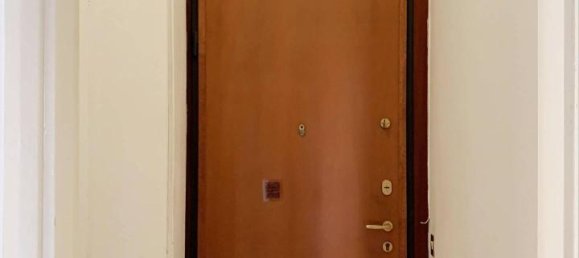 2 rooms Apartment in Milan, Italy No. 245737 4