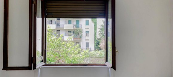 2 rooms Apartment in Milan, Italy No. 245737 12