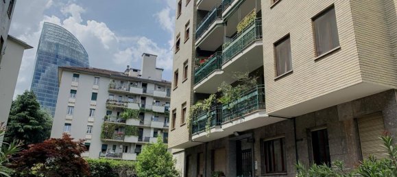 2 rooms Apartment in Milan, Italy No. 245737 8