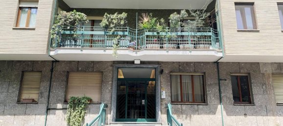 2 rooms Apartment in Milan, Italy No. 245737 9