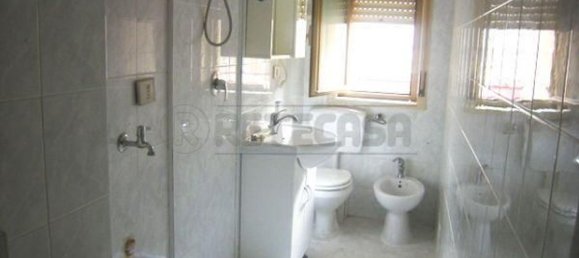 4 rooms Apartment in Caltanissetta, Italy No. 102651 3
