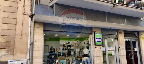 2 rooms Commercial property in Bari, Italy No. 56260 2