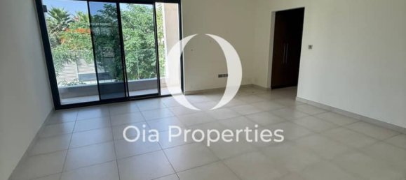 4 bedrooms Villa in Yas Island, UAE No. 104598 10