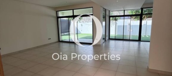 4 bedrooms Villa in Yas Island, UAE No. 104598 13