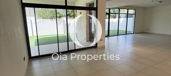 4 bedrooms Villa in Yas Island, UAE No. 104598 14