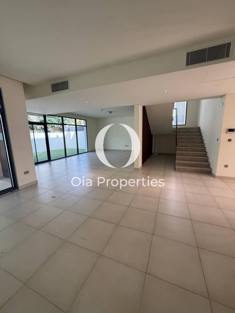 4 bedrooms Villa in Yas Island, UAE No. 104598