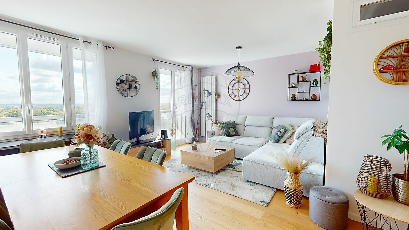 2 bedrooms Apartment in Orleans, France No. 247060