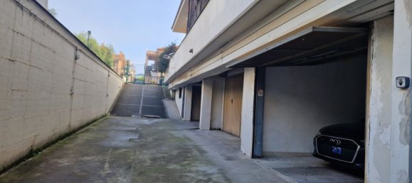 Гараж 95м² в Чампино, Италия № 21925 2