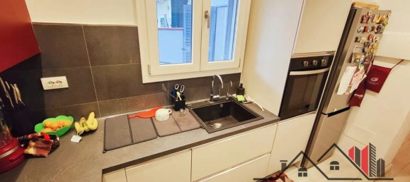 4 rooms House in Prato, Italy No. 41427 15