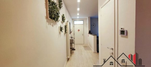 4 rooms House in Prato, Italy No. 41427 10