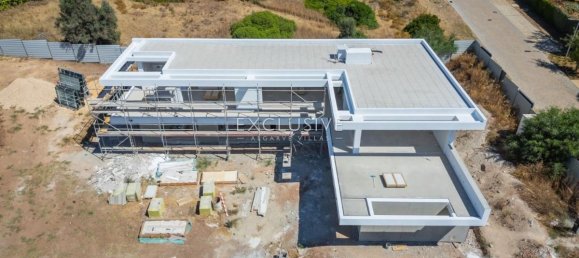 Villa de 4 dormitorios en Lagos, Portugal No. 7632 7