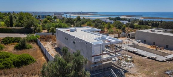 Villa de 4 dormitorios en Lagos, Portugal No. 7632 6