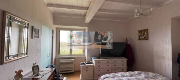 Villa T4 em Aprilia, Italy N.º 68678 11