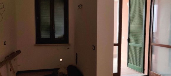 2 rooms Apartment in Montescano, Italy No. 156336 13