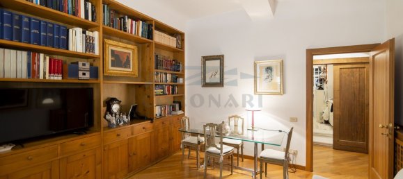 3 rooms Apartment in Rome, Italy No. 48593 3
