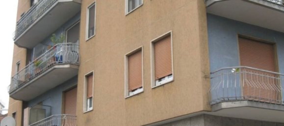 2 rooms Apartment in Cinisello Balsamo, Italy No. 109856 11