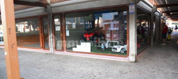 1 room Commercial property in Sessa Aurunca, Italy No. 34156 2