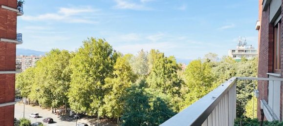 4 bedrooms Apartment in Turin, Italy No. 372209 5