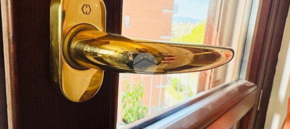 4 bedrooms Apartment in Turin, Italy No. 372209 8