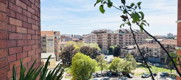 4 bedrooms Apartment in Turin, Italy No. 372209 6