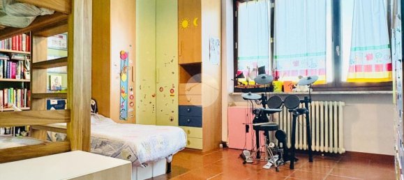 4 bedrooms Apartment in Turin, Italy No. 372209 39