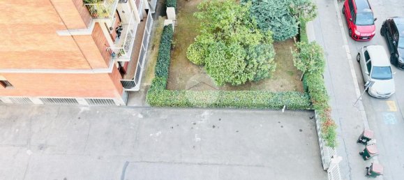 4 bedrooms Apartment in Turin, Italy No. 372209 16