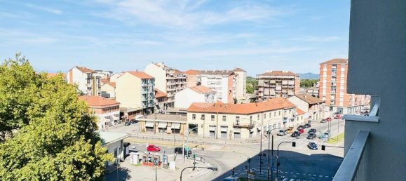 4 bedrooms Apartment in Turin, Italy No. 372209 34