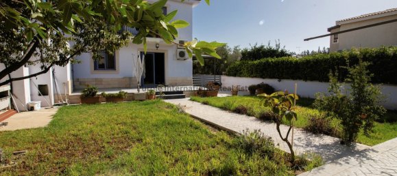 4 Schlafzimmer Villa in Kiti, Cyprus, Nr. 1436 23