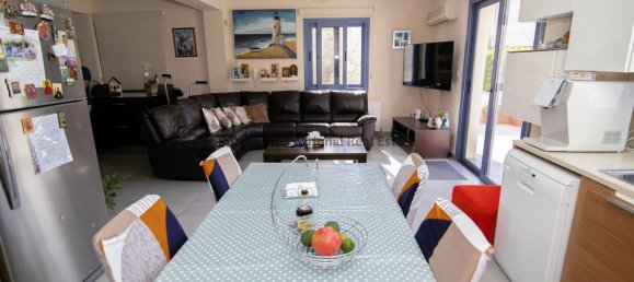 4 Schlafzimmer Villa in Kiti, Cyprus, Nr. 1436 12